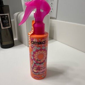 Amika The Wizard Detangling Spray